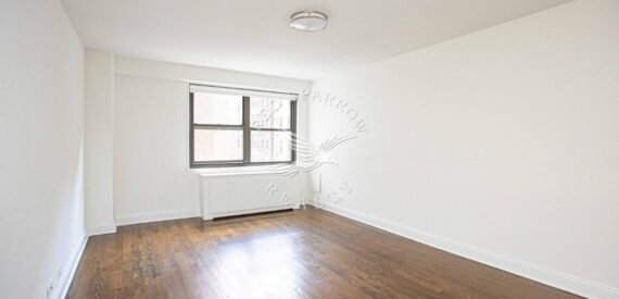 Amazing open layout on East 16th Street in Gramercy Park