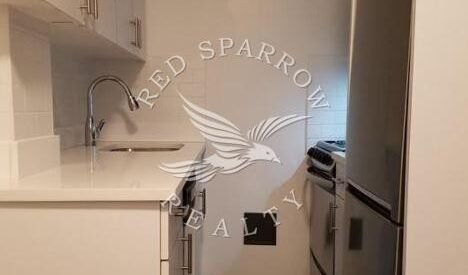 Amazing 2 bed on East 35th Street in Murray Hill