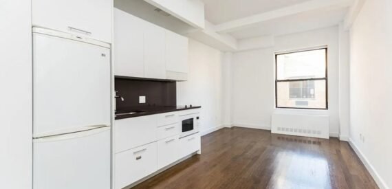 Amazing open layout on West 91st Street in Upper West Side