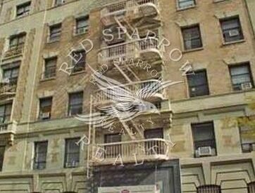 Large One Bedroom on West 112th Street in Morningside Heights