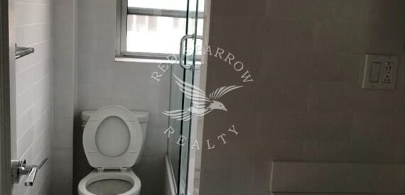 Renovated top floor 1 bed in Greenwich Village