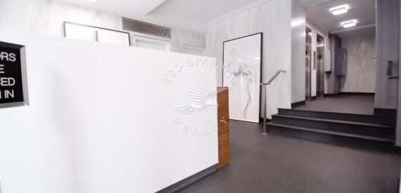 Amazing open layout on East 35th Street in Murray Hill