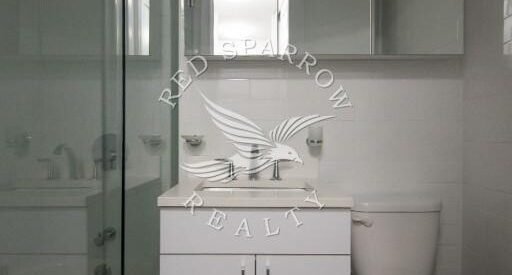 Amazing open layout on East 35th Street in Murray Hill