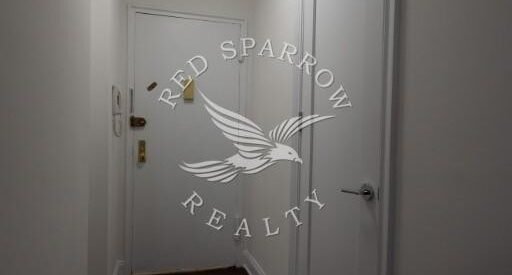 Amazing open layout on East 35th Street in Murray Hill