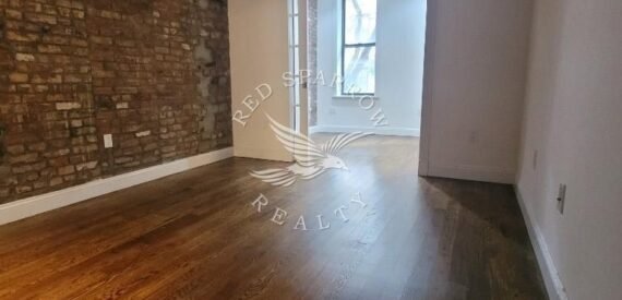 Amazing one bed on Mott Street in Greenwich Village