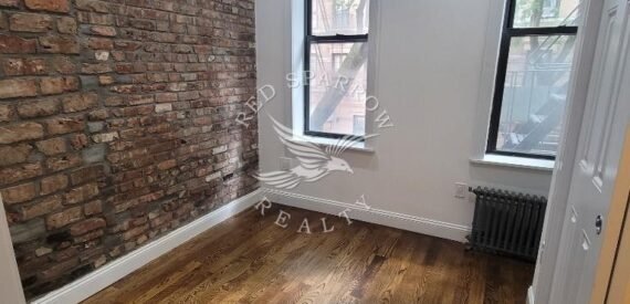 Amazing one bed on Mott Street in Greenwich Village