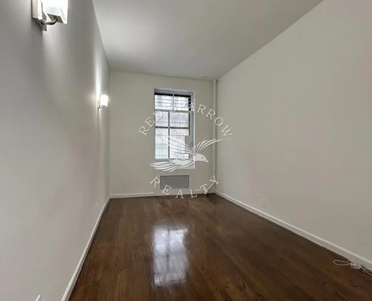 Amazing open layout on East 89th Street in Yorkville