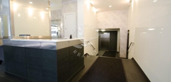 Amazing open layout on East 56th Street in Sutton Place