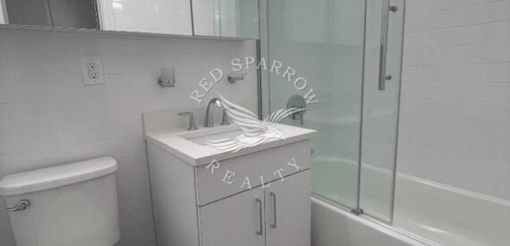 Amazing open layout on East 56th Street in Sutton Place