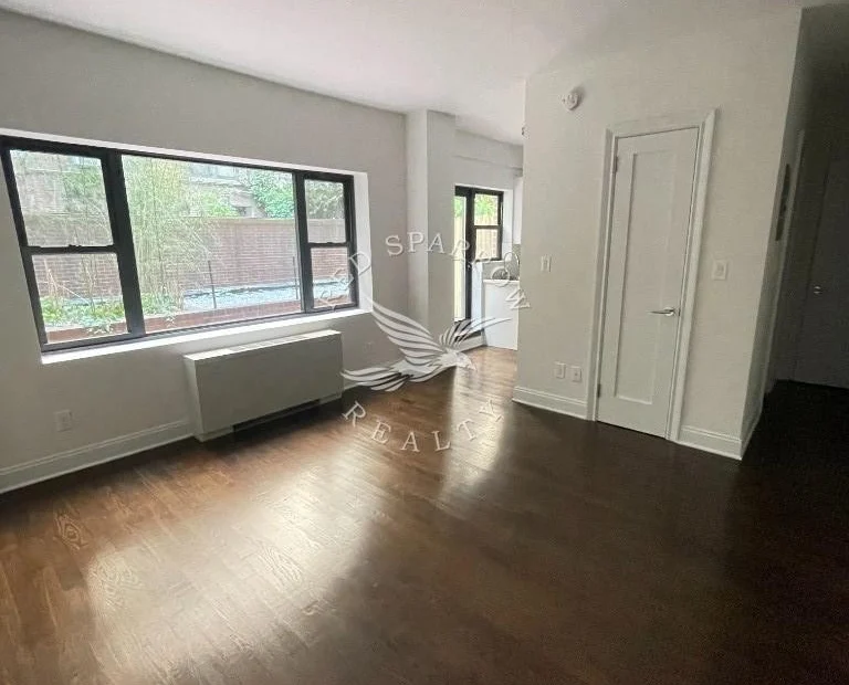Amazing open layout on East 56th Street in Sutton Place