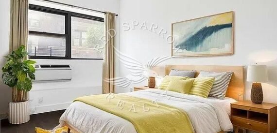 Renovated 2-bedroom, 2-bath on East 37th Street in Murray Hill