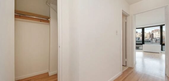 Amazing 1 bed on West 68th Street in Lincoln Square