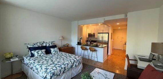 Amazing open layout on Lexington Avenue in Carnegie Hill