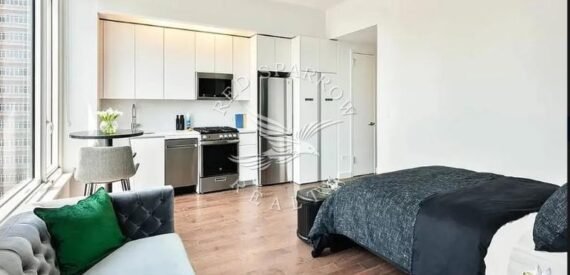 Amazing open layout on East 54th Street in Murray Hill