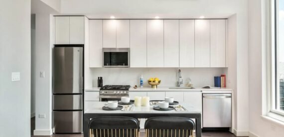 Amazing 2BR residence on East 54th Street in Sutton Place