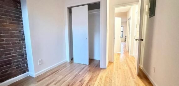 Amazing 1 bed on 9th Avenue in Hell&#8217;s Kitchen
