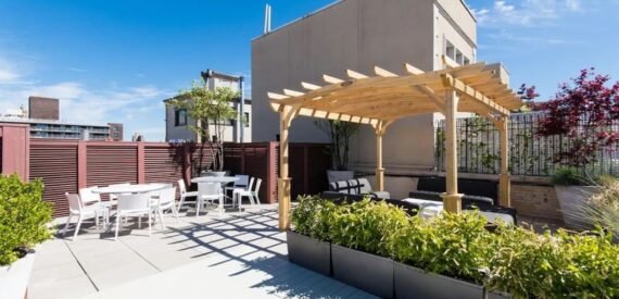 Amazing open layout on West 91st Street in Upper West Side