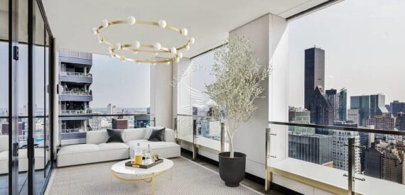 Amazing 4 bed/4 bath on East 54th Street in Murray Hill