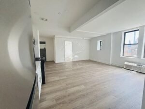 Fantastic 3 bedroom, 2-bathroom on West 81st Street in Upper West Side