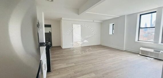 Fantastic 3 bedroom, 2-bathroom on West 81st Street in Upper West Side