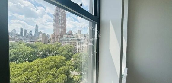 Fantastic 3 bedroom, 2-bathroom on West 81st Street in Upper West Side