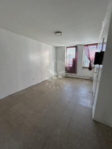 Building for lease on East 144th Street in Mott Haven (South Bronx)