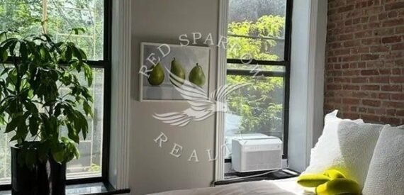 Beautiful 1 bed / 1 bath on Mott Street in Soho