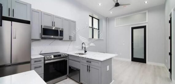 Large True 1 bedroom on Stanton Street in the Lower East Side