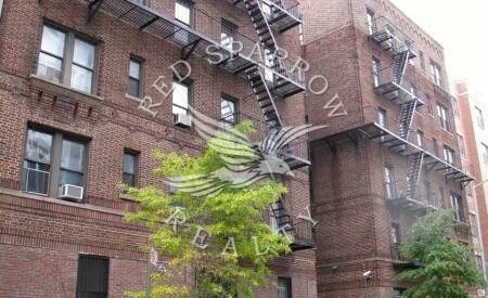 Large True 1 bedroom on Stanton Street in the Lower East Side
