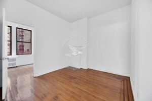 Amazing 1 bedroom (flex 2 bedroom) apartment on Madison Avenue in Midtown South