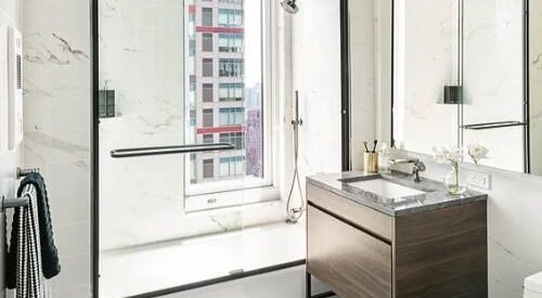Amazing 2BR residence on East 54th Street in Sutton Place