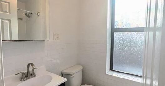 Amazing 2 bed on East 78th Street in Lenox Hill