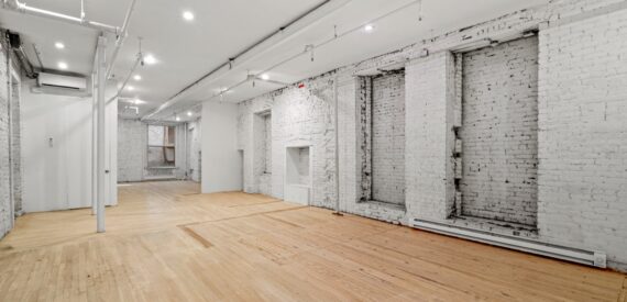 25 Howard Street – 2nd Floor