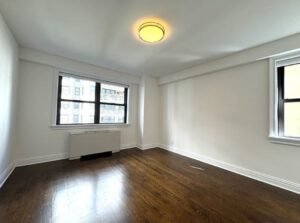 Stunning Renovated 2-Bed/2-Bath with Doorman — Upper East Side Luxury Living