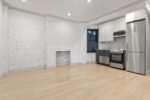Amazing 4 beds/ 2 baths on Clinton Street in Lower East Side