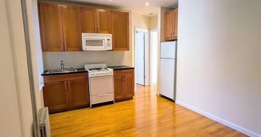 Amazing 2 bed on East 78th Street in Lenox Hill