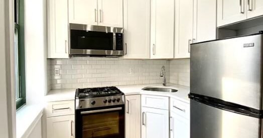 Amazing 2 bed on East 78th Street in Lenox Hill