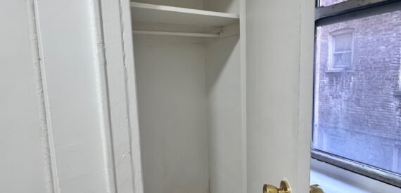 Spacious 3-Bedroom Apartment in Prime Jamaica, Queens – No Broker Fee, Pet Friendly!