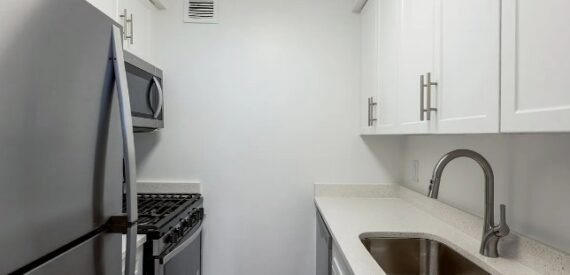 Amazing 2 bed on West 90th Street in Upper West Side