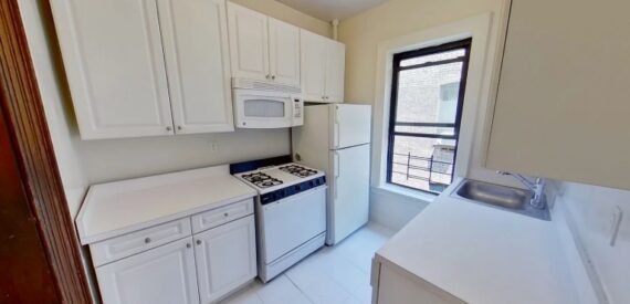 Amazing 2 bed on Amsterdam Avenue in upper west side