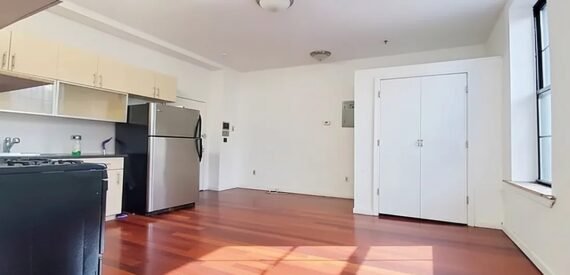 Spacious 700 Sq Ft Studio in Ridgewood – No Broker Fee, Pet Friendly, Prime Location