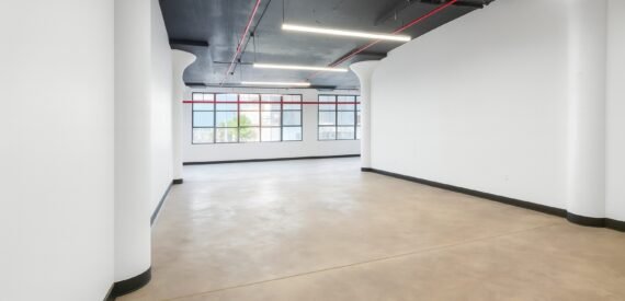 Spacious Flex Commercial Spaces for Lease in Prime Bushwick Location – 1,300 SF