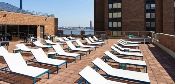 Amazing 2 bed on Waterside Plaza in Kips Bay