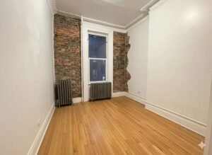 High Ceiling 2 bedrooms no fee