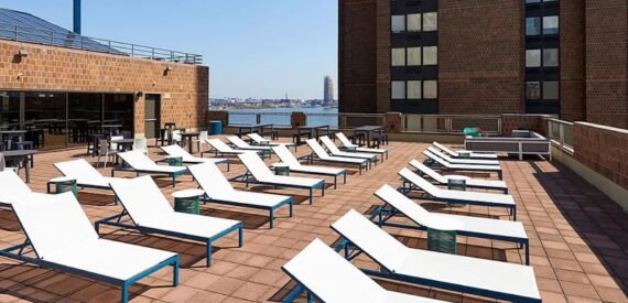 Amazing 1 bed on Waterside Plaza in Kips Bay