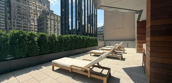 Studio apartment at E 30th St and 5th Ave NYC 10016