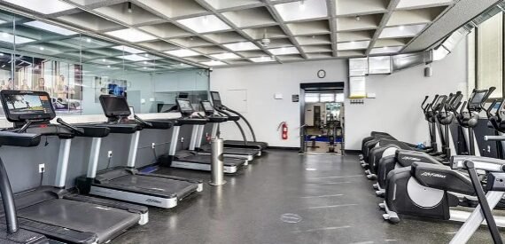 Amazing Studio on Waterside Plaza in Kips Bay