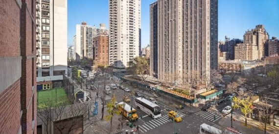 Amazing 2 bed on West 90th Street in Upper West Side