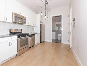 Luxury 1BR Duplex w/ Soaring Ceilings &amp; Rooftop | Steps to G Train | Clinton Hill