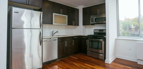 Amazing 2 bed on Manhattan Avenue in South Harlem